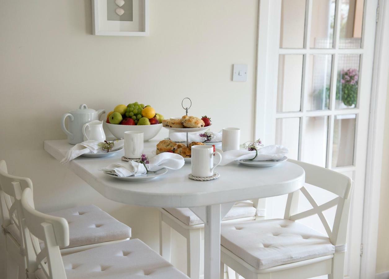 Albany Apartment Whitby Ngoại thất bức ảnh